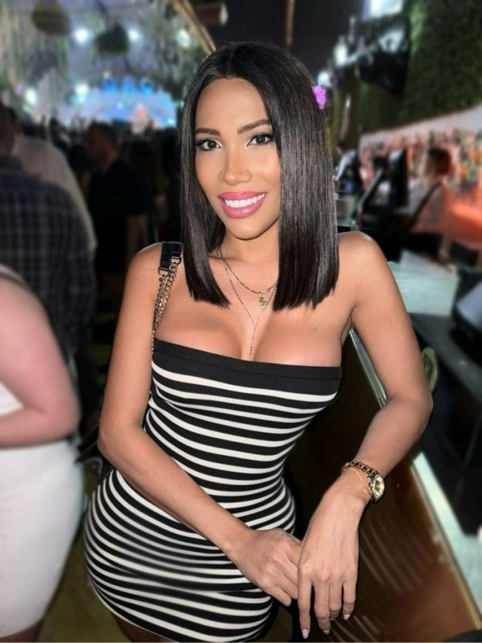 Linda Latina Angelical Todo Lo Que Buscas Noveda