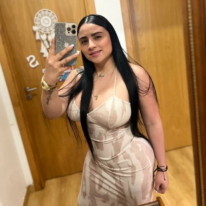 DIVERTIDA Y PASIONAL