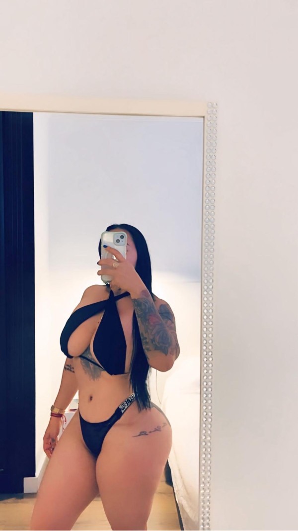 Hola amigos Soy Natalia Vengo a ofrecer mi compañía