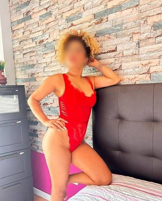 LAS MEJORES MAMADITAS A PELO CON LAS EDENITAS