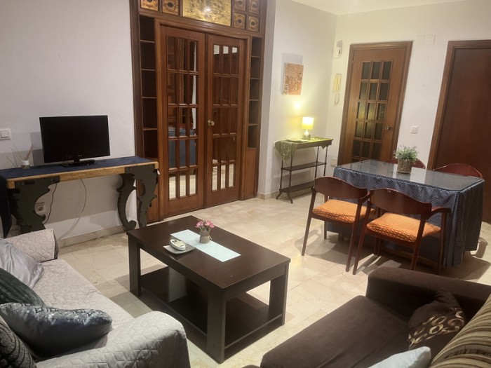 APARTAMENTO CENTRO CORDOBA – UNA CHICA SIN COMPARTIR