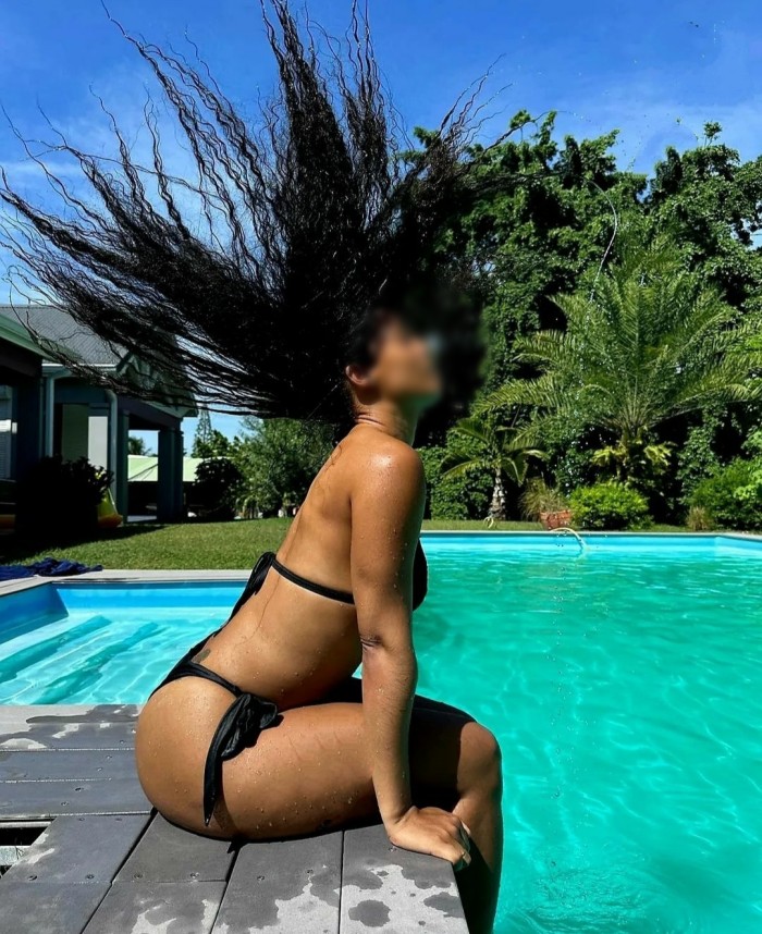 Afro Portuguesa muy guapa e sensual