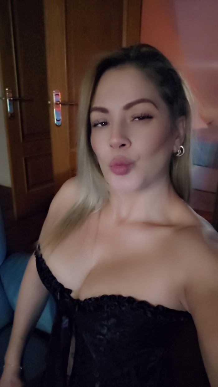 Colombiana rubia hermosa