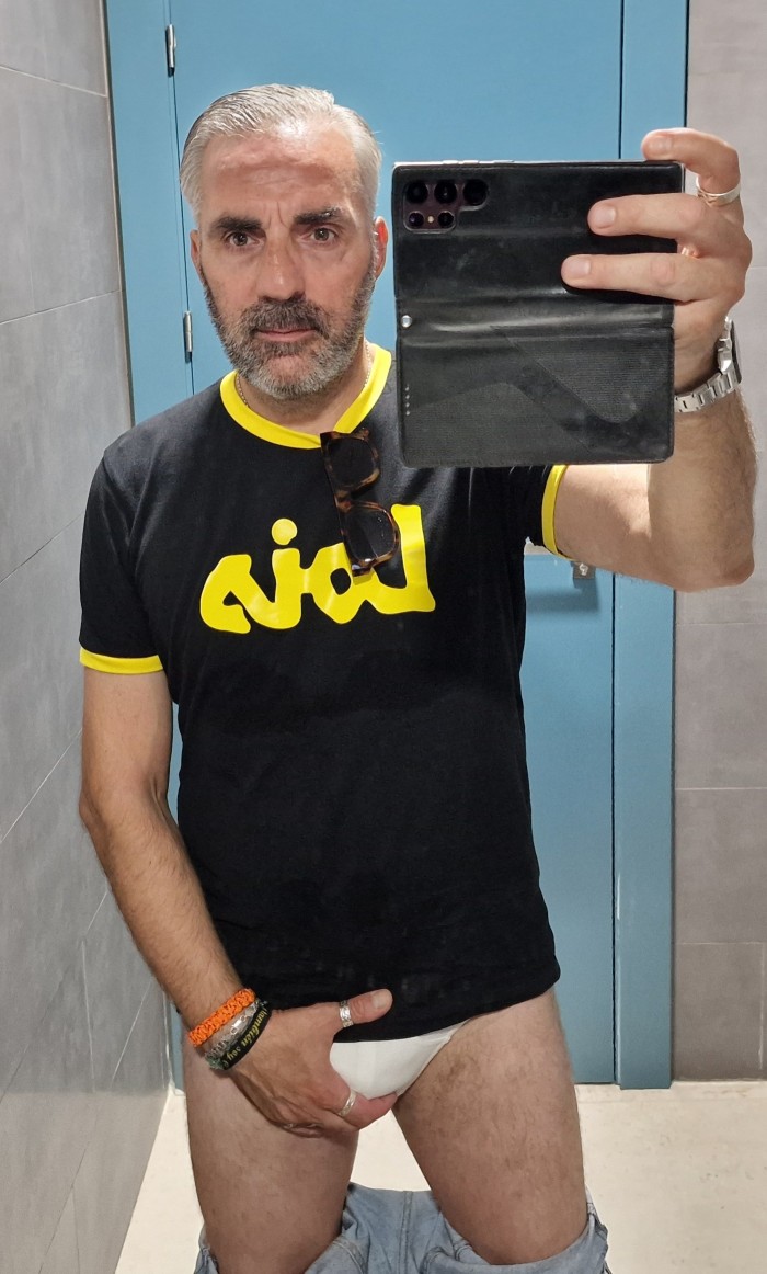 DOTADO MASAJISTA EROTICO