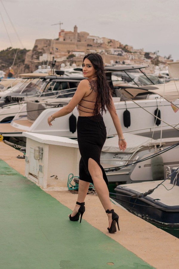 Venezolana sexy, fiestera y muy cachonda