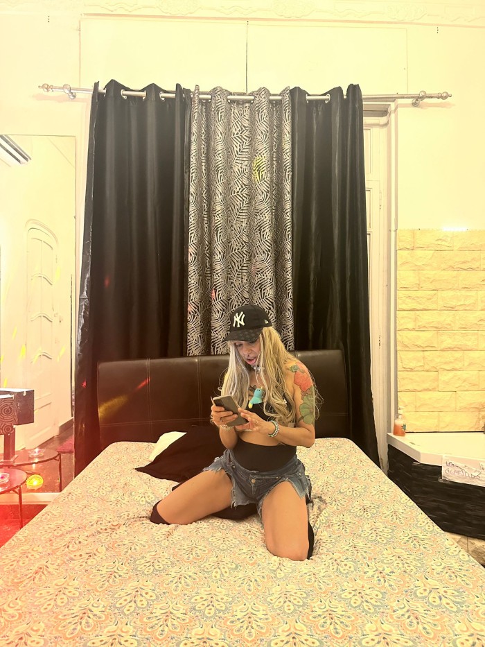 (G) Kasandra y amigas…