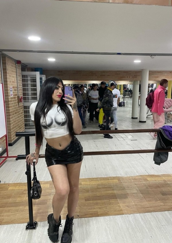 CAMILA VIP JOVENCITA COLOMBIANA VERSATIL FIESTERA CON SITIO PRIVADO 24H