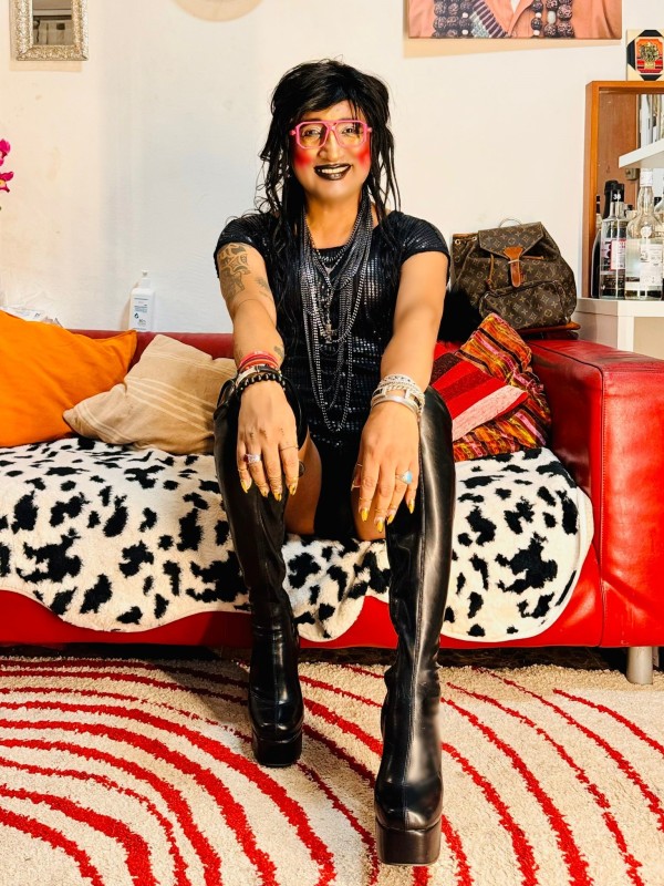 NENA CD EN TATAMI MADUROS Y CASADOS