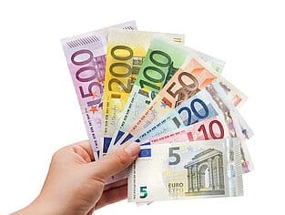 QUIERES PLAZA BUEN AMBIENTE ,BUENOS CLIENTES