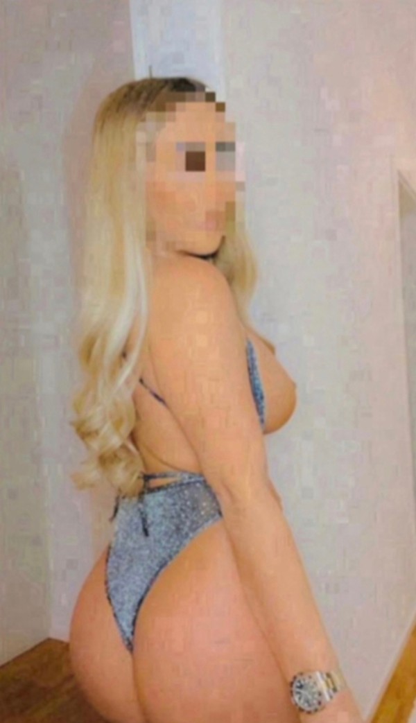 ESPECTACULAR JOVENCITA SEDUCTORA Y SENSUAL