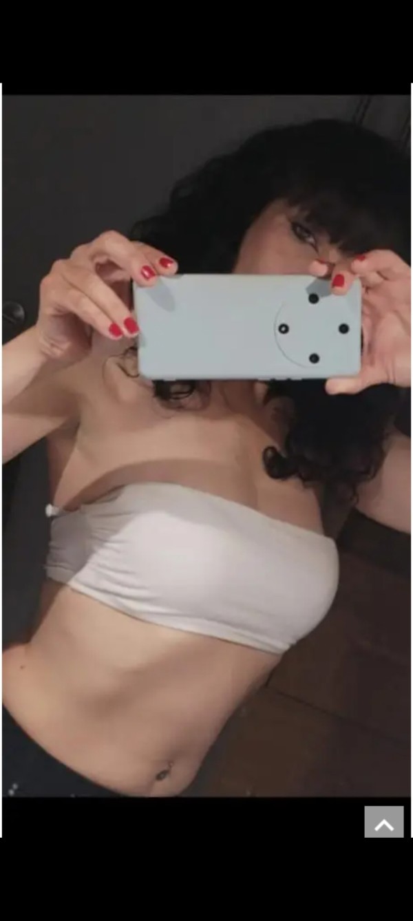 PAULA.. JUGUETONA… TAMBIÉN SALIDAS