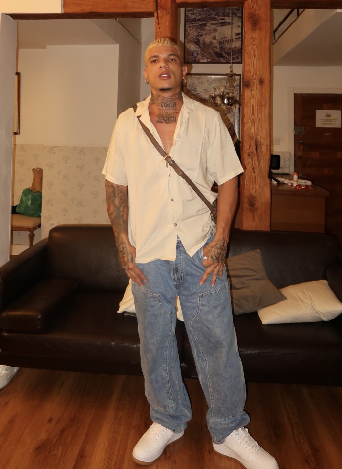 NIÑATO CACHONDO DOTADO