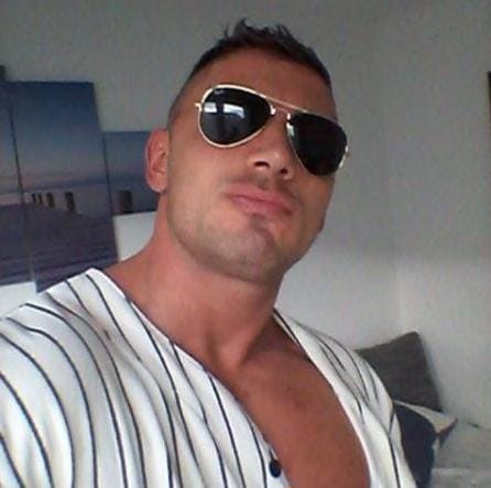 ESCORT MASCULINO CACHAS DE PASO