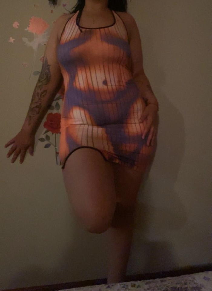 Chica se ofrece a servicios y también para sumisa