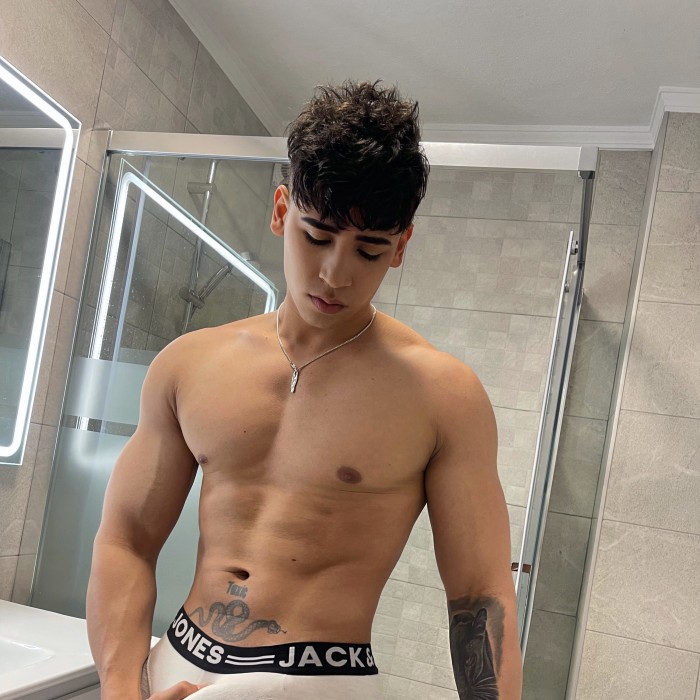 ️HOLA SOY KEVIN, ALTO Y GUAPO CON SITIO PRIVADO