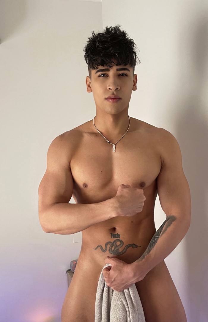 ️HOLA SOY KEVIN, ALTO Y GUAPO CON SITIO PRIVADO