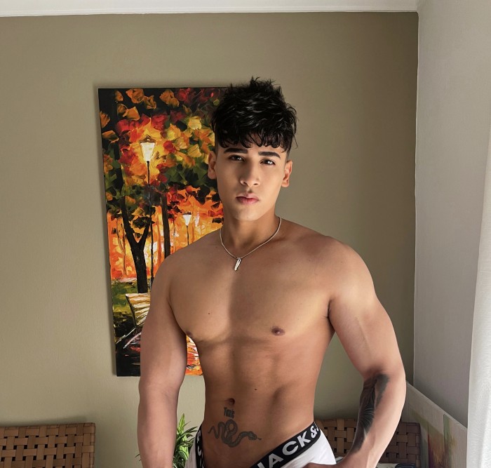 ️HOLA SOY KEVIN, ALTO Y GUAPO CON SITIO PRIVADO