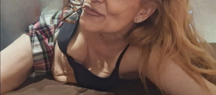 MADURITA, INDEPENDIENTE, SEXY Y VALENCIANA
