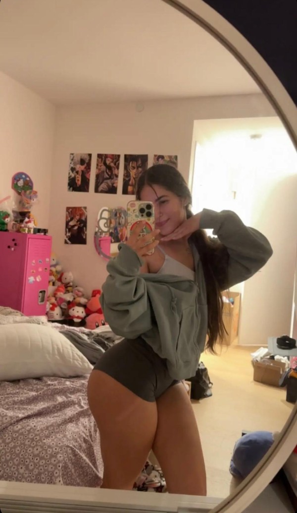 VALENTINA JOVENCITA DE 23 AÑOS MUY complaciente