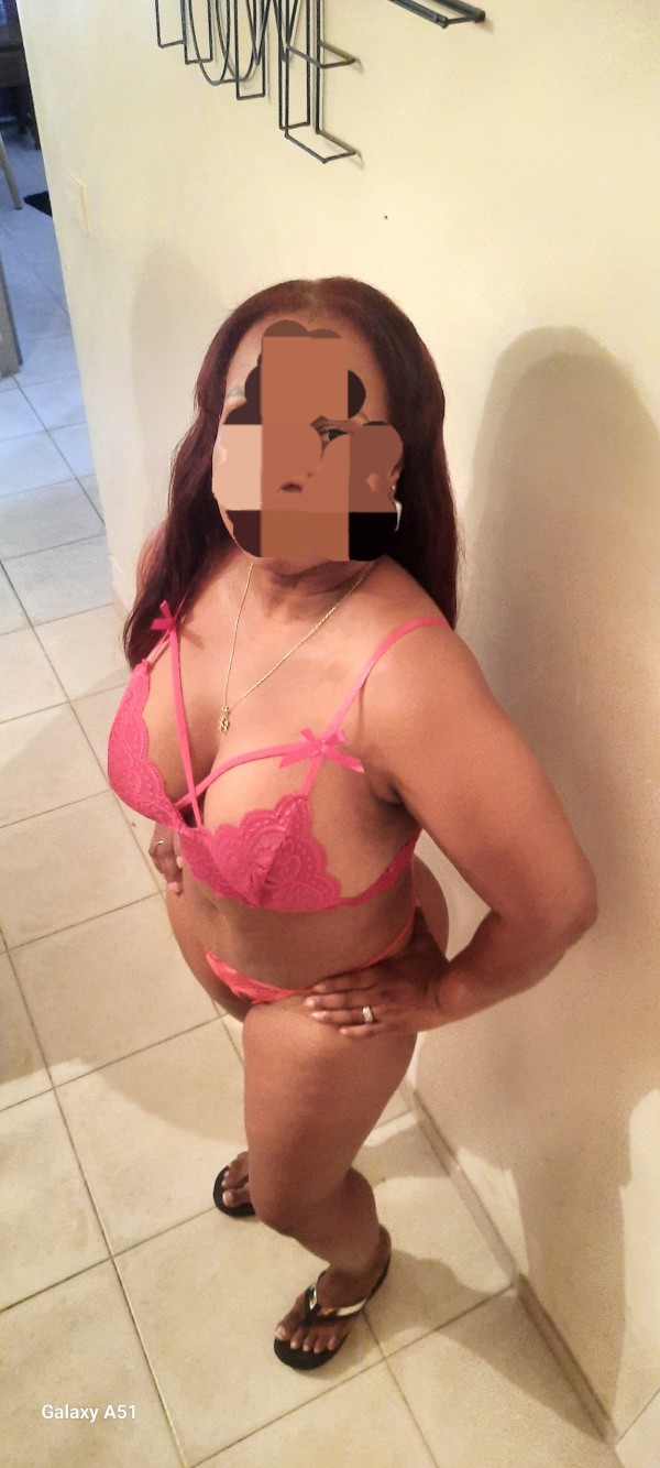 Amores soy angie,una mujer guapa,descomplicada
