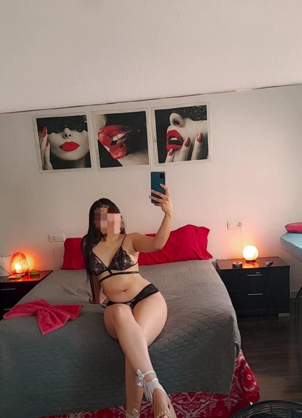 TE CHUPO HASTA SACAR TODA TU LECHITA