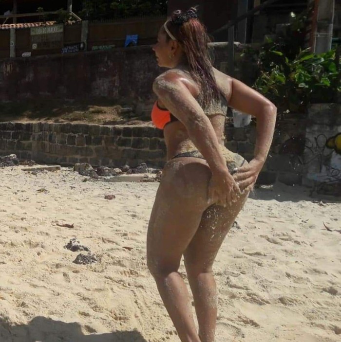 Tu chica ideal para salir de la rutina