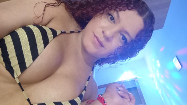 JOVENCITA GUAPETONA TETONA , FIESTERA 24 HORAS EN ALZIRA