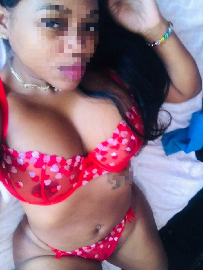 Amable y cariñosa masajista profesional