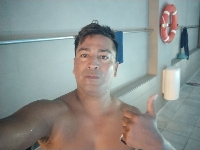 LATINO MUY BIEN DOTADO PARA. HACERTE GOZAR