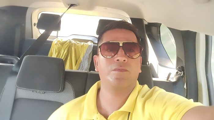 LATINO MUY BIEN DOTADO PARA. HACERTE GOZAR