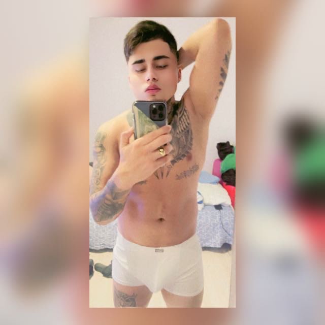 Latino Bisexual Atiendo A Mujeres Y Hombre