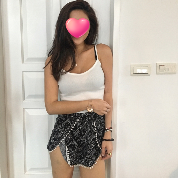 CHICAS GUAPAS JOVENES ALEGRES Y DIVERTIDAS
