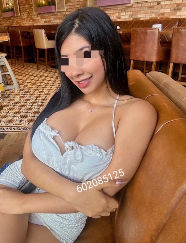 Mia jovencita en ciudad real