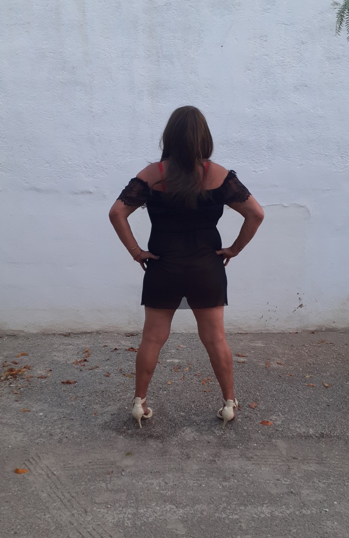 Tomas hombre madurito se viste de mujer