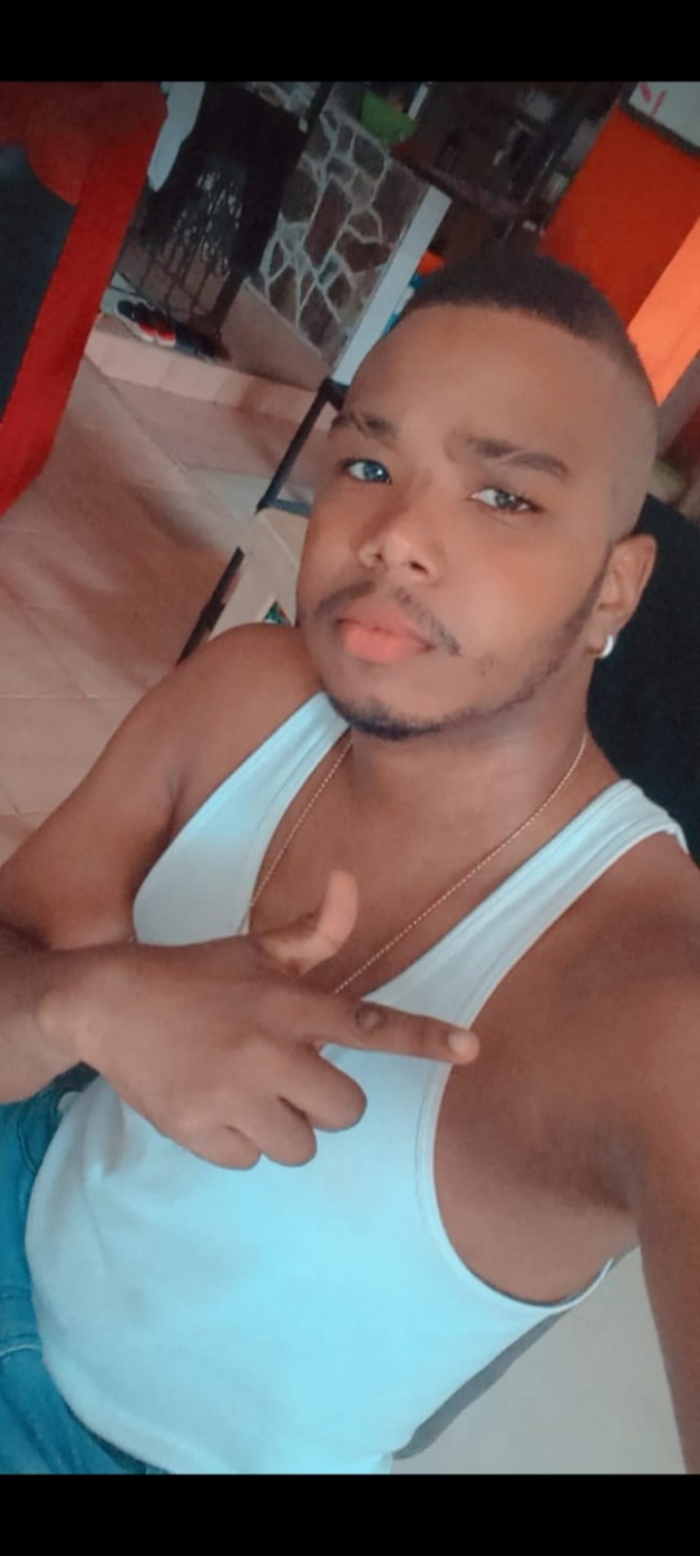 Soy un chico heterosexual activo.