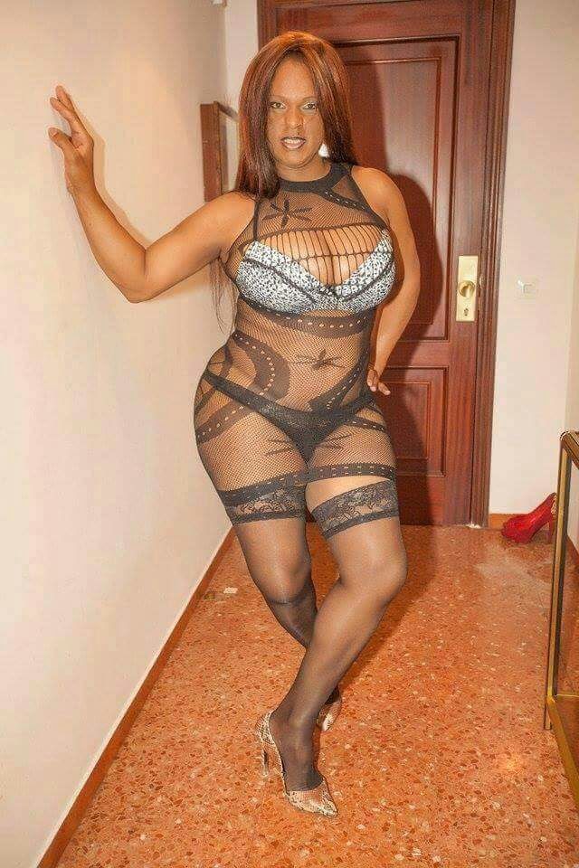 Primera vez en está ciudad Madrid s travesti Leona Bleck