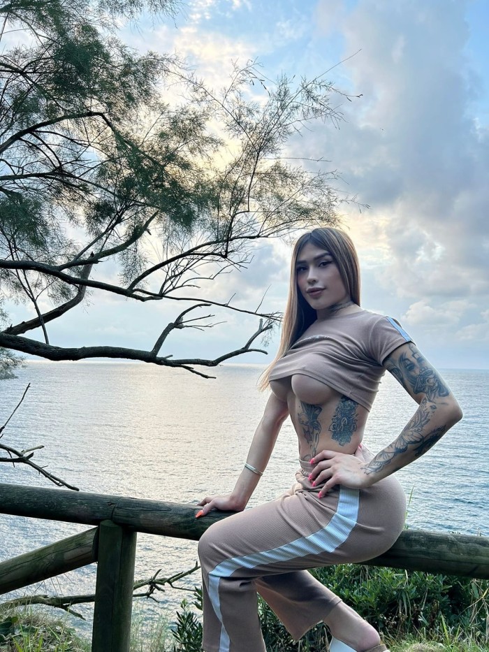 Ainara Colombiana tatuada Disponible Ya Novedad