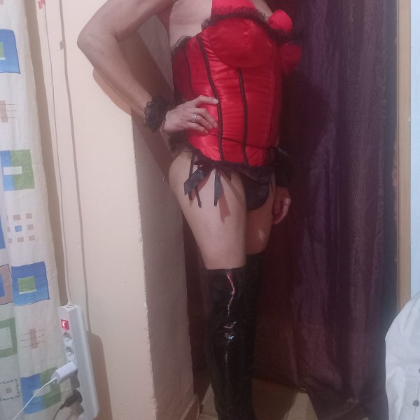 Katy cariñosa viciosa