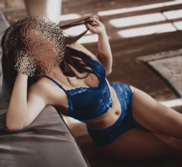 Latina súper completa y sensual