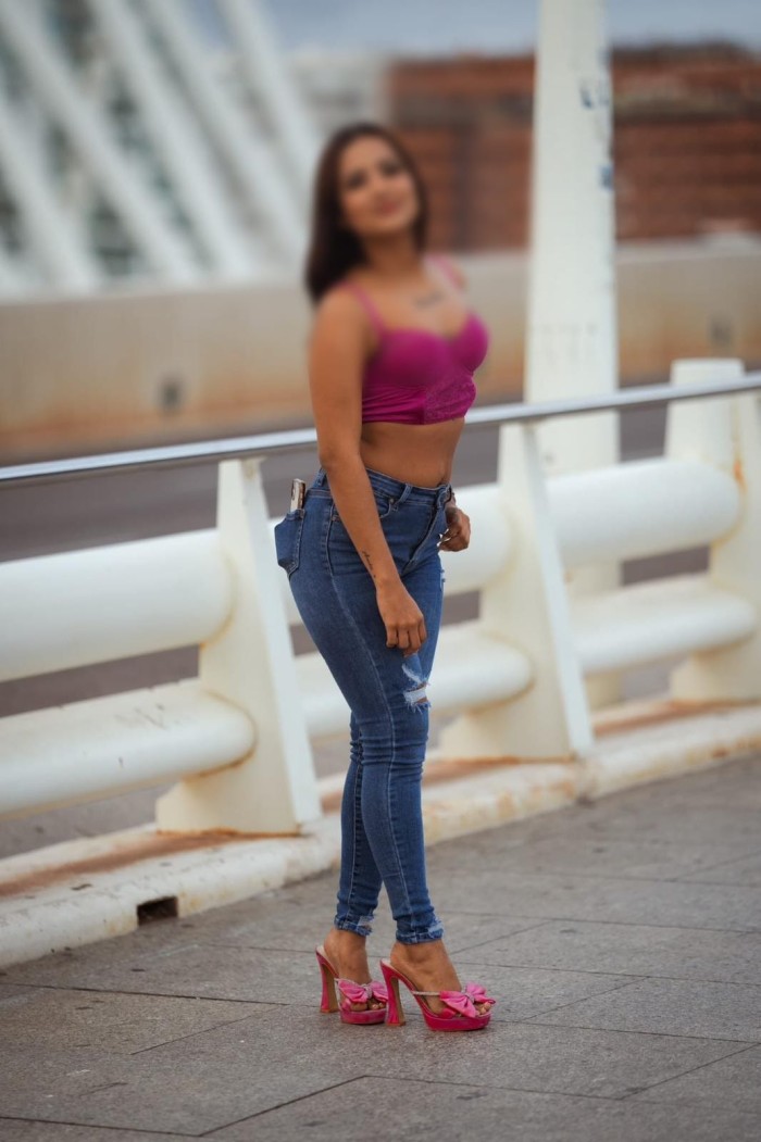 APRETADITA, ESTRECHITA Y MUY FOGOSA