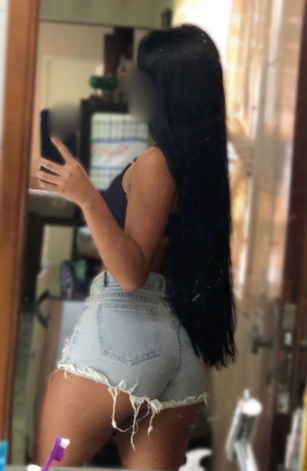 Morena Caliente de Lujo