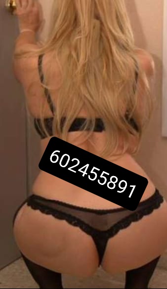 MADURA RISUEÑA TREMENDA TRAVIESA FIESTERA