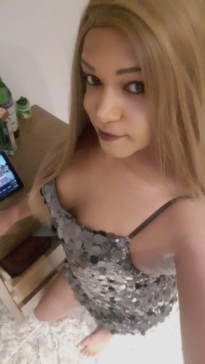 21CM DE VERGA LLENA DE LECHE PARA LOS VICIOSOS