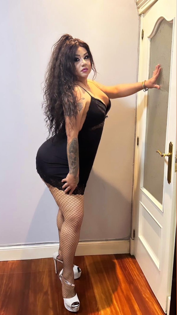 ZORRA LATINA LLENA DE VICIO Y ADICTA AL SEXO