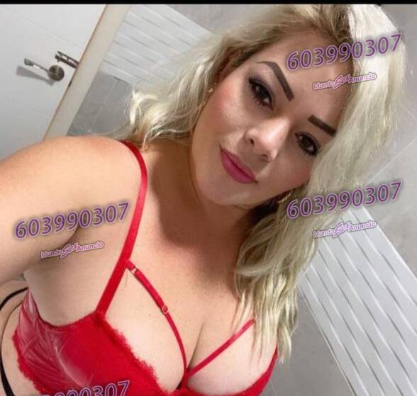 RUBIA MUY PUTA EXPERTA EN FRANCES HASTA EL FINAL