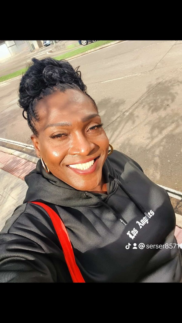 Naomy morena colombiana por poco días !