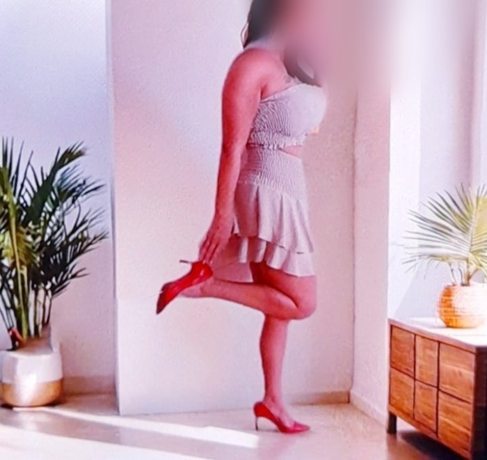 Soy una madurita muy guapa viciosa 30€