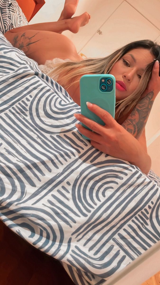 Gabriela morbosa y lujuriosa te espero en mi casa