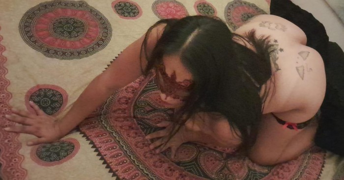 Xoana cachonda lista para que me detonen el culo me encanta