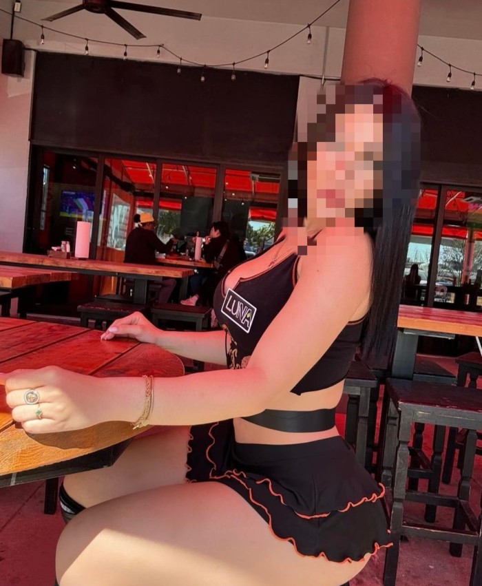 LATINA RECIEN LLEGADA CORRIDA SEGURA